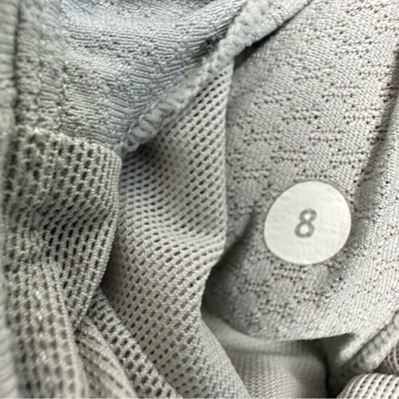 Lululemon Deep Breath Racer Back Tank Top Size 8 Grey - Picture 7 of 8